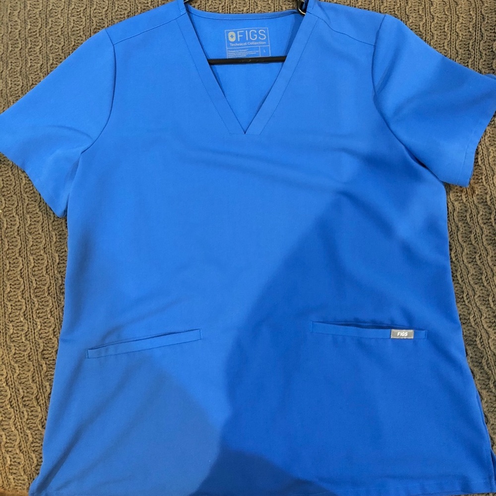 Large Casma Figs Scrub Top